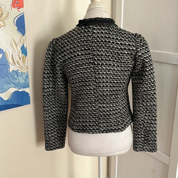 Talbots Tweed Lady Jacket in Black/White/Gold with a Small Ruffle Detail - 2P - Picture 7 of 10